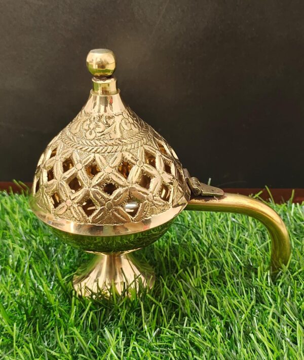 Dhoop Dhani [Brass] [Small]